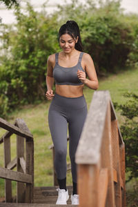Zelocity High Impact Quick Dry Sports Bra - Castlerock — thumbnail 1