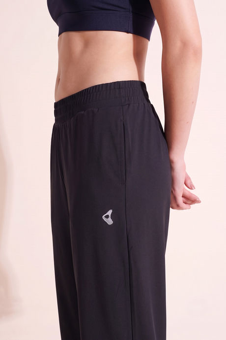 Zelocity Quick Dry Joggers - Black Beauty — image 5