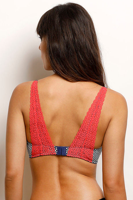 Zivame Moroccan Lace Padded Non Wired 3/4th Coverage T-Shirt Bra - Blue Depths — image 3