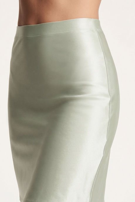 Zivame Shimmer Stretchy Saree Underskirt - Dewkist — image 4