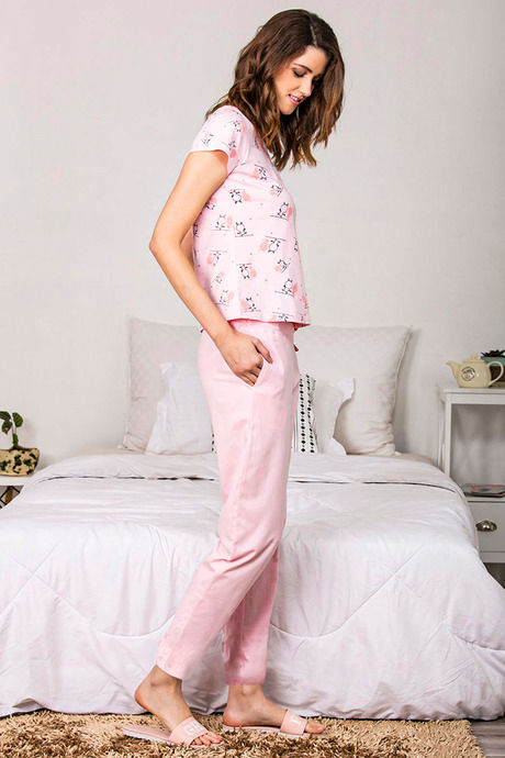 

Zivame Crazy Farm Top N Pyjama Set Pink N Print, Pinks