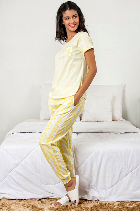 

Zivame Chic Checks Top N Pyjama Set Yellow N Print, Yellows