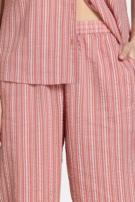Zivame Woven Seersucker Sleep Pyjama Set - Aragon — image 6