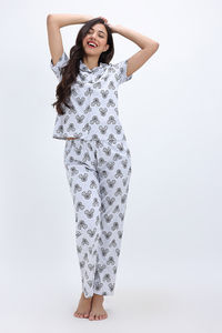 Zivame Mickey and Friends Knit Cotton Pyjama Set - BrightWhite — thumbnail 2