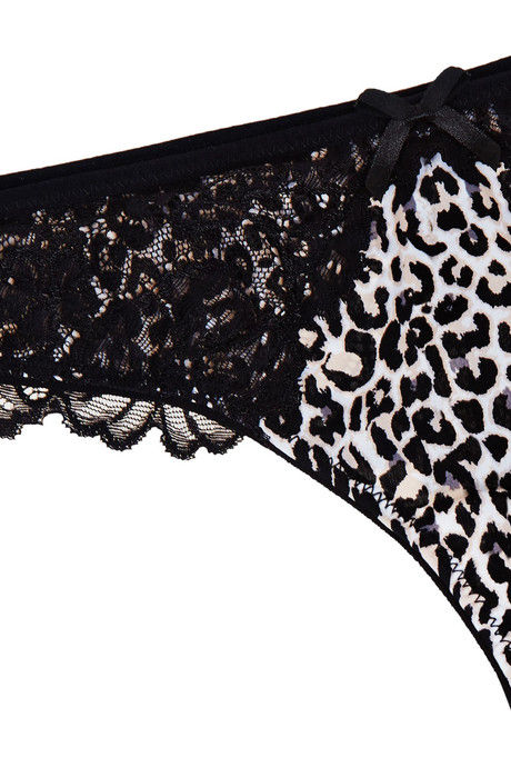 Zivame Contrast Trim Animal Printed Low Rise Thong Panty- Black — image 8
