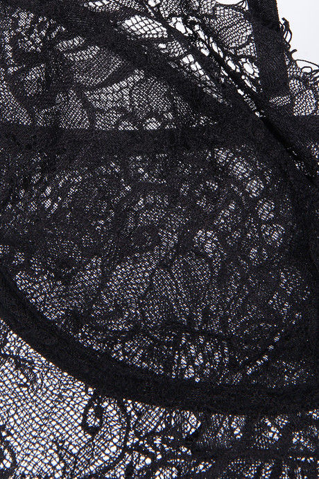 Zivame Sensuous Single Layered Non Wired Low Coverage Lace Bra-Jet Black — image 7